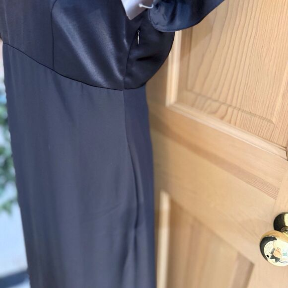 Jones New York Evening Dress Size 4 Black Maxi Sheath Satin Top Low Back NWT - Picture 5 of 16
